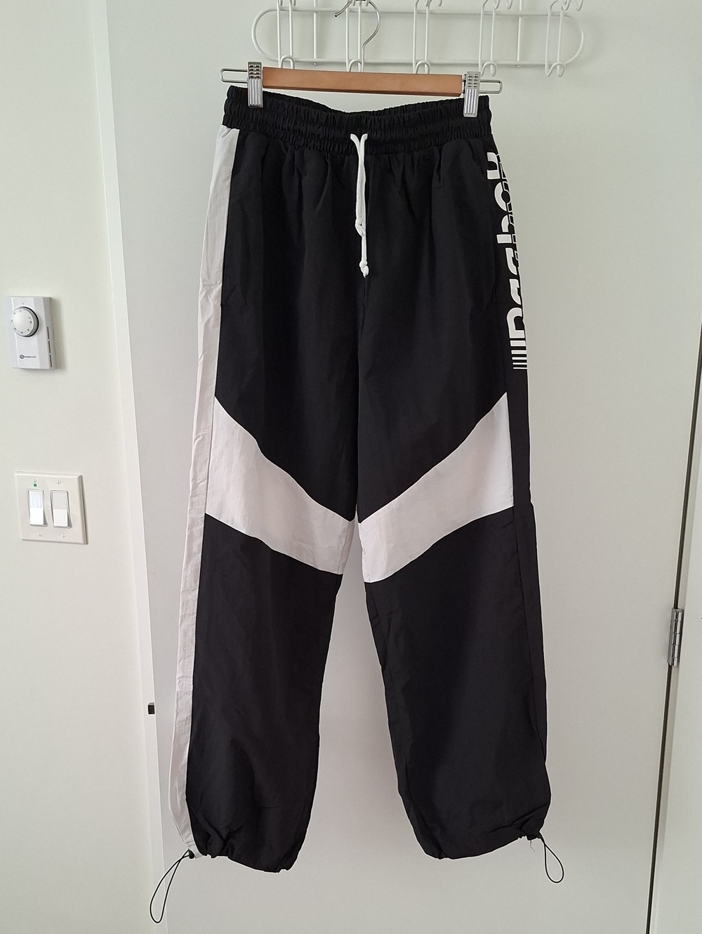Reebok Classic Black & White Vintage-inspired Nylon/Parachute Track Pants (S)
